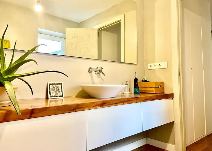 La Linterna De San Lorenzo Burgo